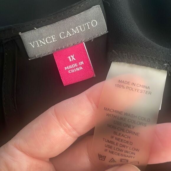 Vince Camuto Semi-Sheer Sleeveless Top 1X - Picture 7 of 11